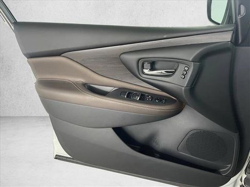 Used 2023 Nissan Murano Platinum w/ Cargo Package image 19