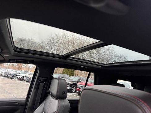 Used 2022 Chevrolet Tahoe RST w/ Luxury Package image 6