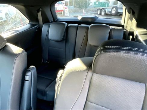 New 2025 Mercedes-Benz GLS 450 4MATIC image 11