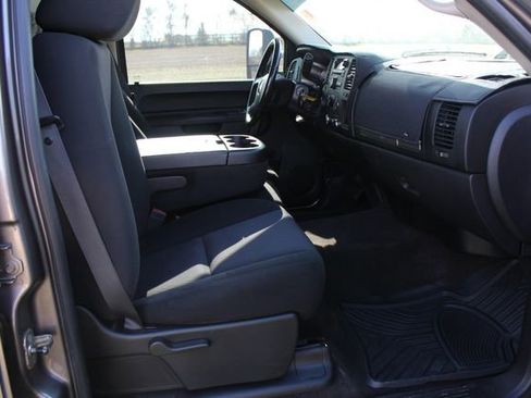 Used 2011 Chevrolet Silverado 2500 LT w/ Interior Plus Package image 26