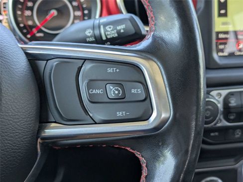 Used 2020 Jeep Gladiator Rubicon AWD/4WD image 29