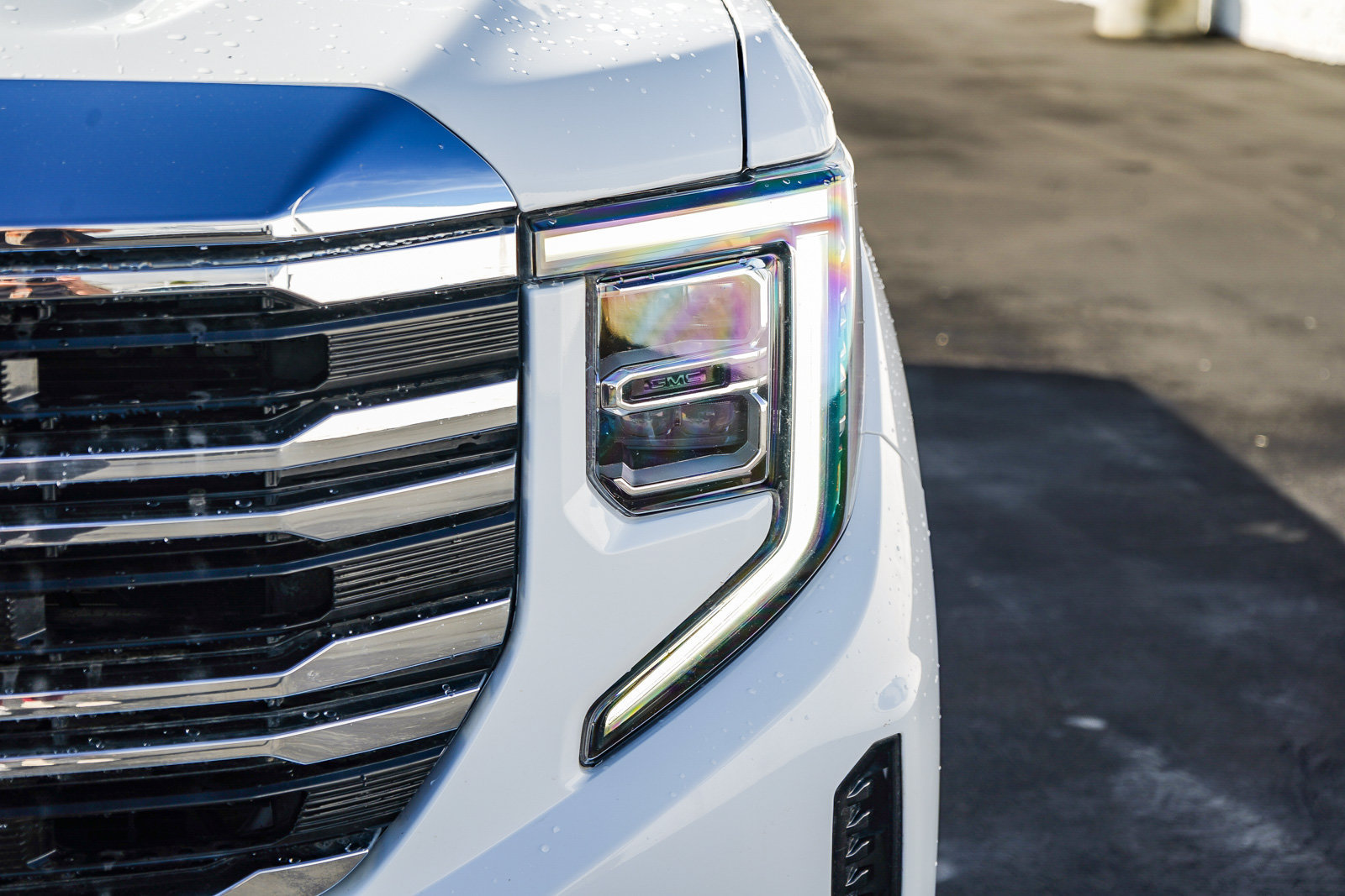 Used 2025 GMC Sierra 1500 SLT AWD/4WD image 8