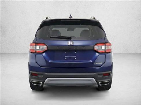 Used 2024 Honda Pilot Touring image 6