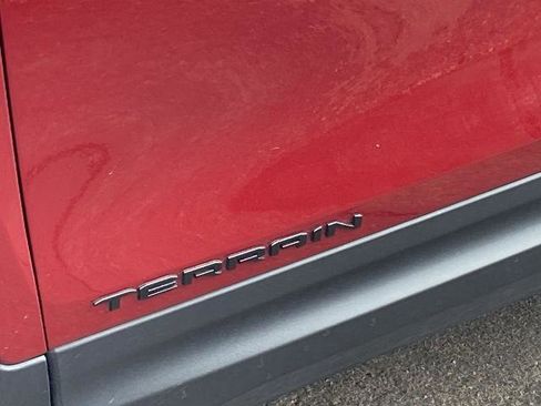 Used 2024 GMC Terrain SLE w/ Driver Convenience Package image 27