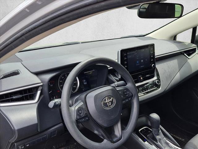 Used 2020 Toyota Corolla LE FWD image 6