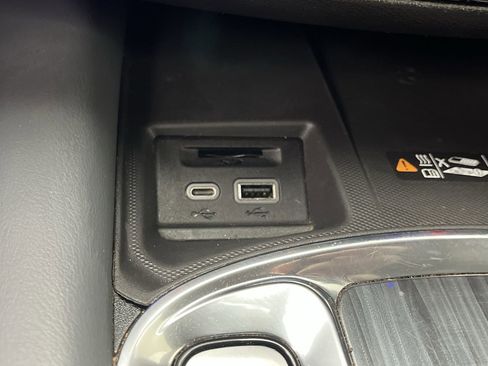 Certified 2023 Buick Enclave Essence w/ Experience Buick Package image 26