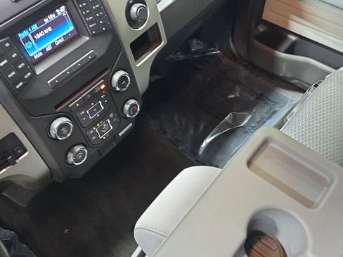Used 2014 Ford F150 XLT w/ Equipment Group 302A Luxury image 18