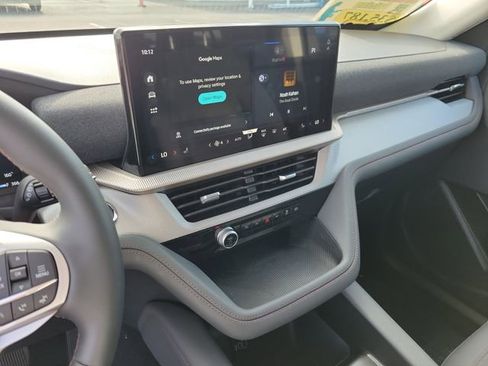 New 2026 Ford Explorer Active image 15