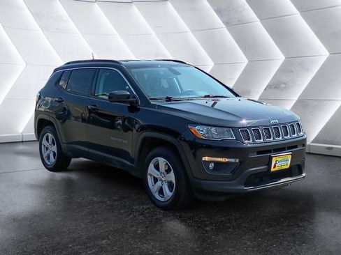 Used 2020 Jeep Compass Latitude AWD/4WD image 8
