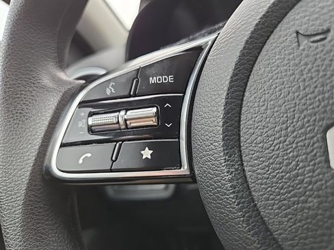 Certified 2023 Kia Forte LXS FWD image 14