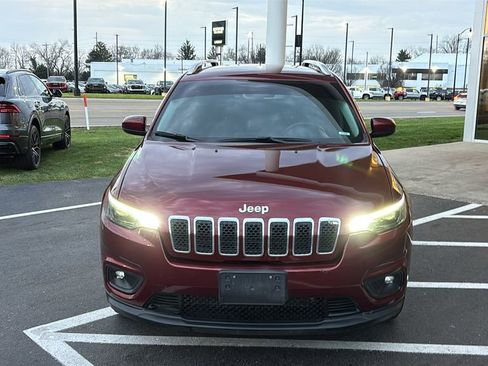 Used 2019 Jeep Cherokee Latitude w/ Cold Weather Group image 5