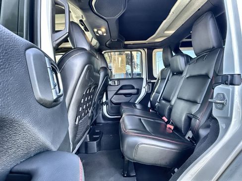 Used 2019 Jeep Wrangler Unlimited Rubicon image 13