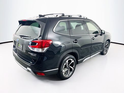 Used 2023 Subaru Forester Touring image 9
