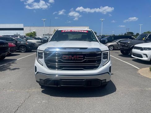 Used 2026 GMC Sierra 1500 SLT AWD/4WD image 3