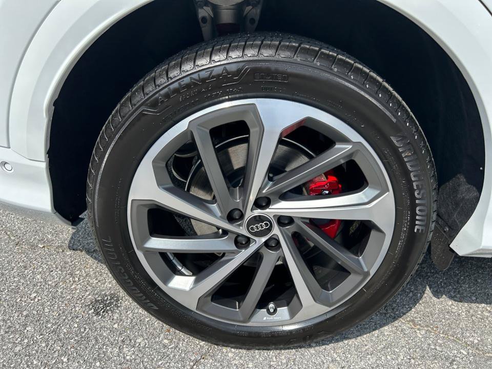 Certified 2026 Audi SQ5 Premium Plus AWD/4WD image 23