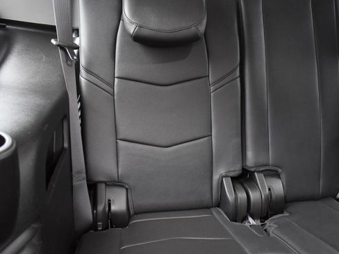 Used 2017 Cadillac Escalade Luxury image 50