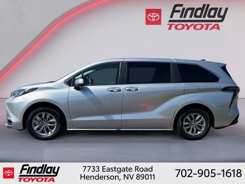 Certified 2025 Toyota Sienna LE FWD image 10