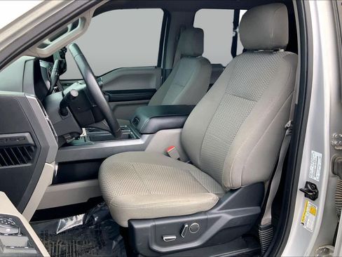Used 2018 Ford F150 XLT w/ Equipment Group 302A Luxury AWD/4WD image 8