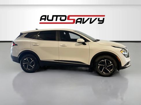 Used 2023 Kia Sportage LX AWD/4WD image 8