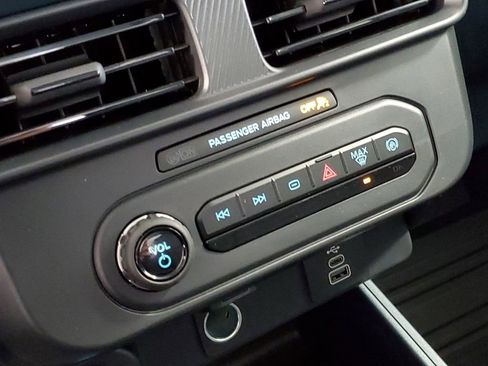 New 2026 Ford Maverick XLT w/ XLT Luxury Package image 19