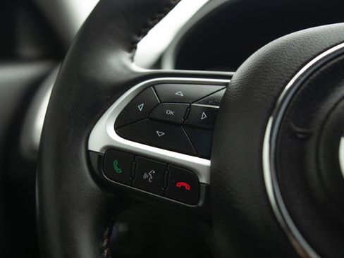 Used 2018 Jeep Compass Latitude w/ Popular Equipment Group image 6