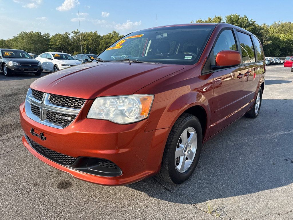 Used 2012 Dodge Grand Caravan SXT FWD image 2