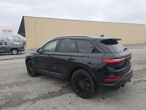 Used 2023 Lincoln Corsair Reserve w/ Equipment Group 202A image 6