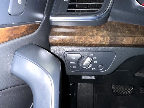 Used 2019 Audi Q5 2.0T Premium image 49