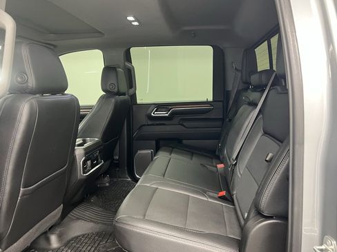 Used 2024 GMC Sierra 3500 Denali w/ Denali Reserve Package image 12