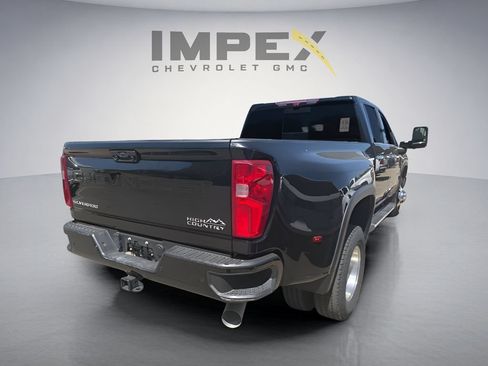 Used 2023 Chevrolet Silverado 3500 High Country AWD/4WD image 4