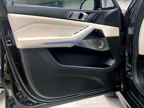 Used 2023 BMW X5 M50i w/ Executive Package image 22