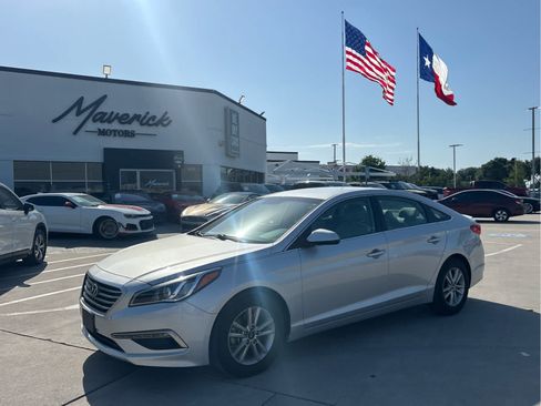 Used 2015 Hyundai Sonata SE FWD image 1