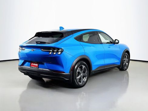 Used 2022 Ford Mustang Mach-E Select image 5