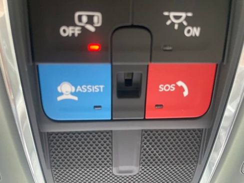 Used 2023 Jeep Grand Cherokee Limited w/ Black Appearance Package image 30