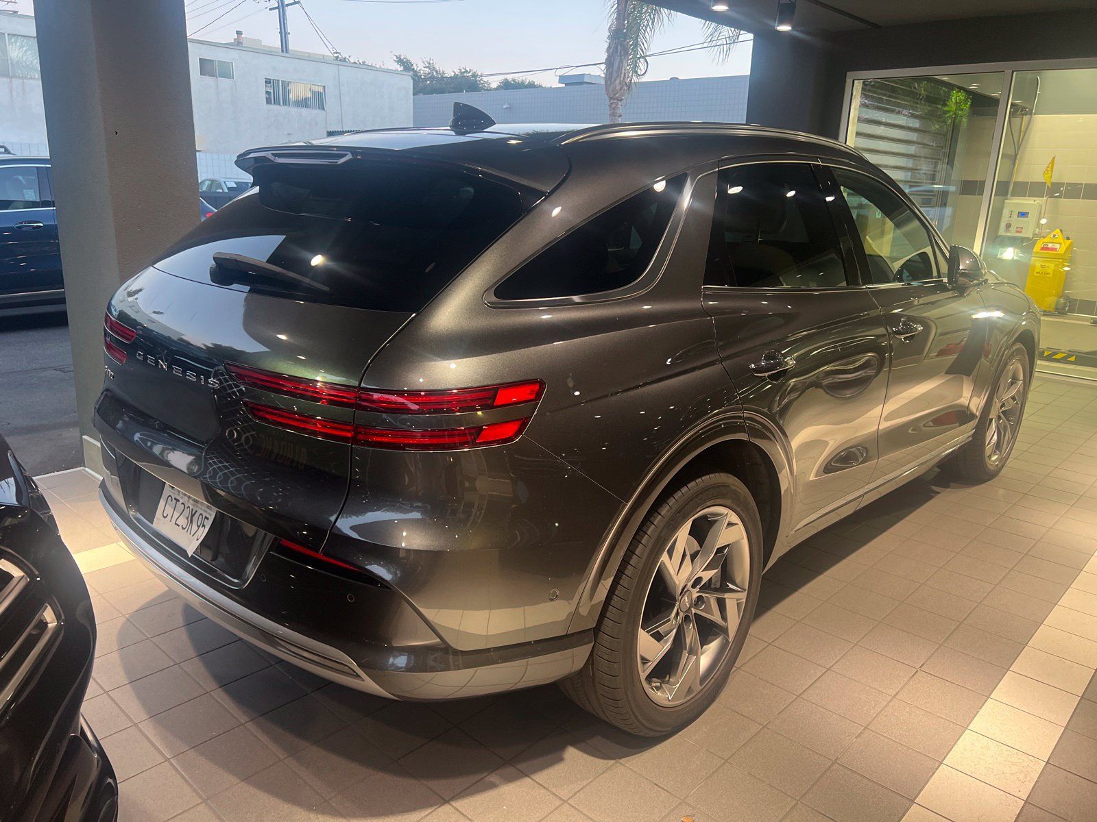 Used 2023 Genesis Electrified GV70 AWD/4WD image 7