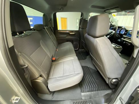 Used 2025 Chevrolet Silverado 2500 LT w/ Convenience Package AWD/4WD image 30