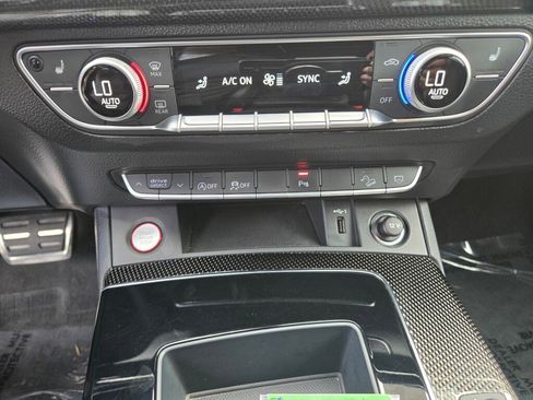 Used 2022 Audi SQ5 Premium w/ Convenience Package image 18