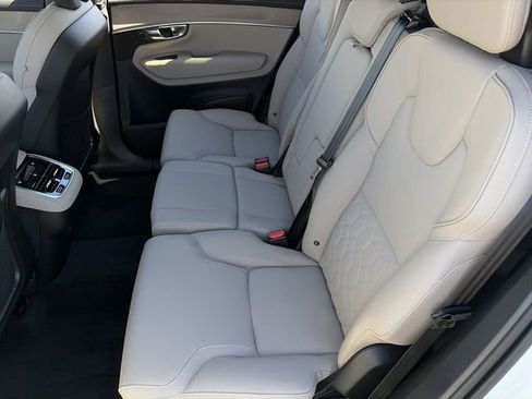 New 2026 Volvo XC90 B6 Plus w/ Protection Package AWD/4WD image 18