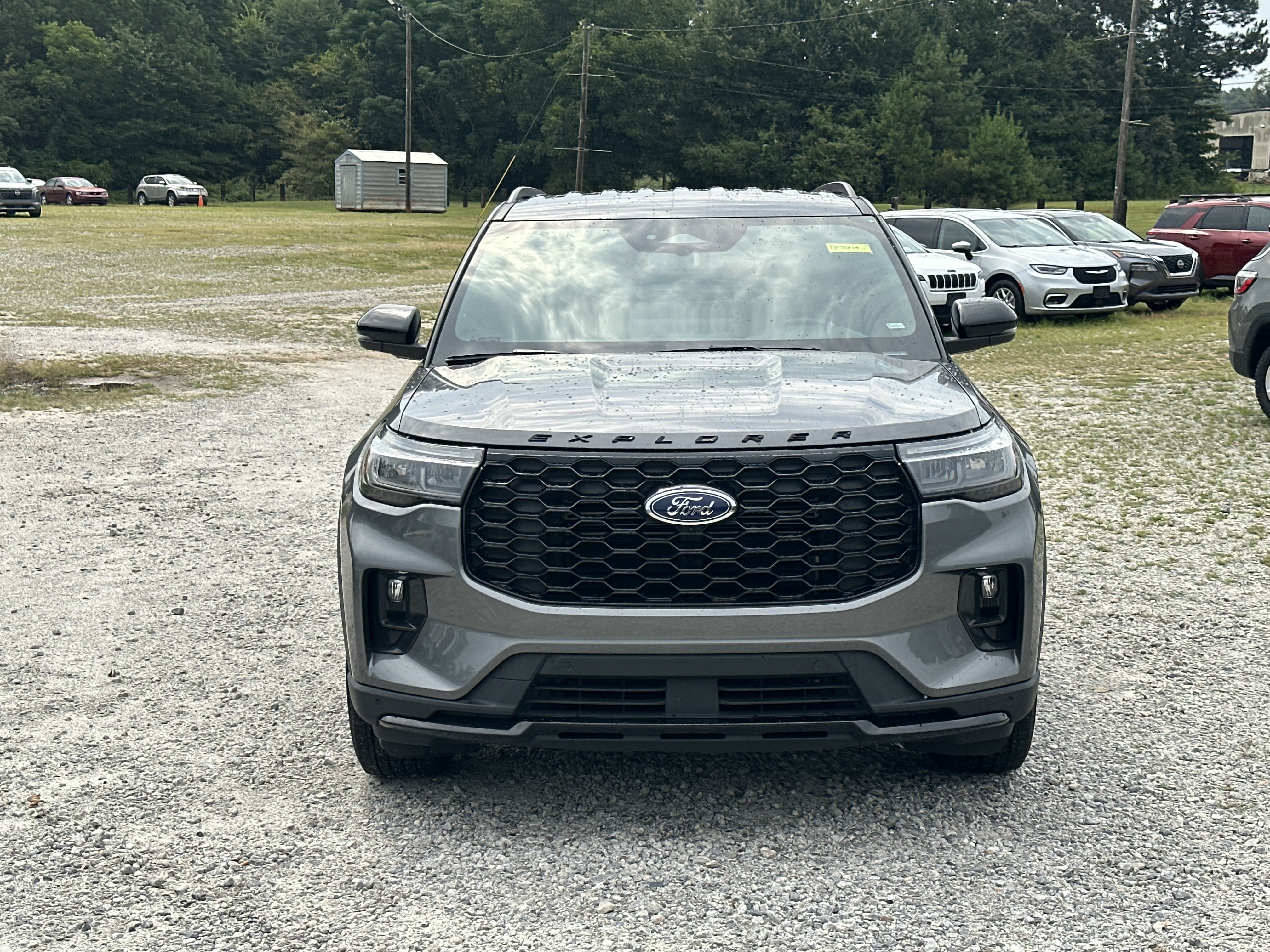 Used 2025 Ford Explorer ST-Line AWD/4WD image 2