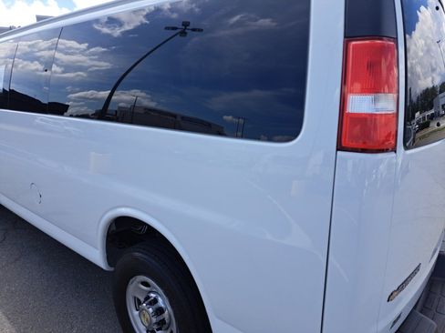 Used 2024 Chevrolet Express 3500 LT w/ LT Preferred Equipment Group RWD image 20