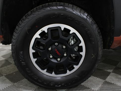 Used 2025 Toyota Tacoma TRD Off-Road w/ TRD Off Road Upgrade Package image 51