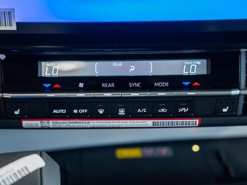 New 2026 Toyota Sienna XLE FWD image 23