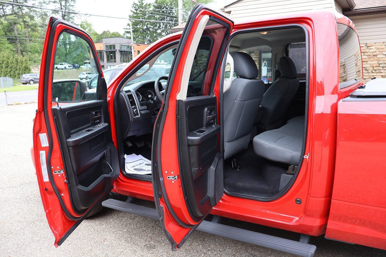 Used 2018 RAM 1500 Express AWD/4WD image 22