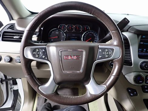 Used 2017 GMC Yukon SLT image 23