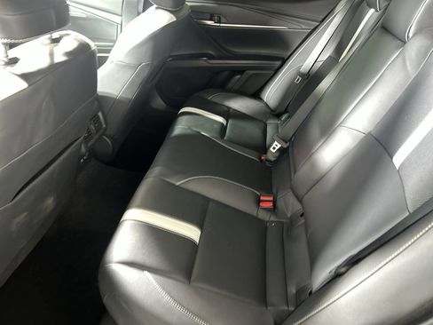 Used 2025 Toyota Camry SE FWD image 24