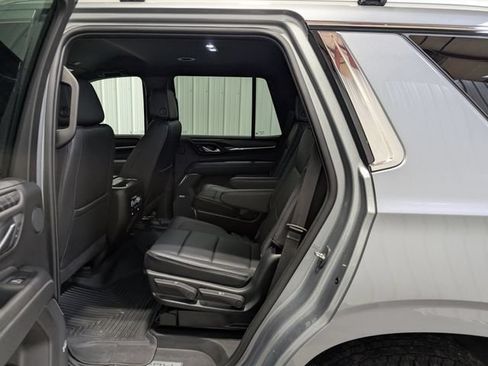 Used 2023 GMC Yukon Denali AWD/4WD image 9