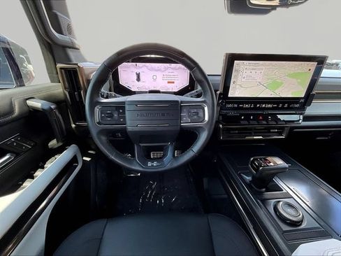 Used 2024 GMC Hummer EV 2X w/ LPO, Illumination Package AWD/4WD image 10