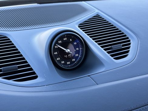 Certified 2025 Porsche Cayenne Coupe image 25