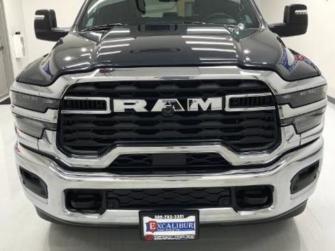 Used 2026 RAM 2500 Big Horn AWD/4WD image 7