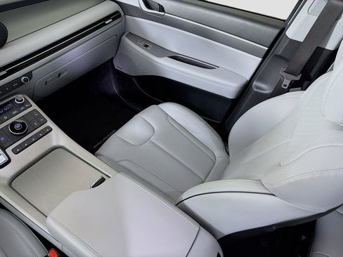 Used 2024 Hyundai Palisade SEL w/ Premium Package FWD image 27